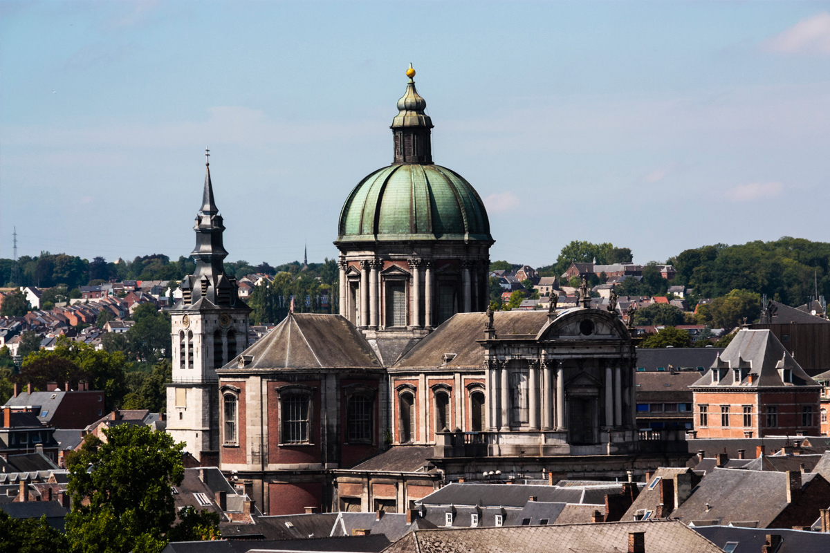 vue de la cathédrale saint aubain